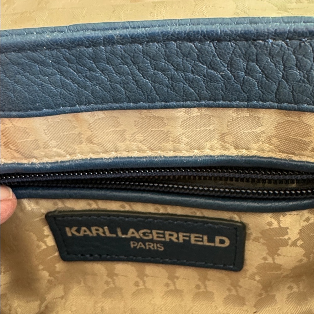 Karl Lagerfeld Paris Agyness crossbody in marine blue pebbled leather, EUC - Picture 10 of 13